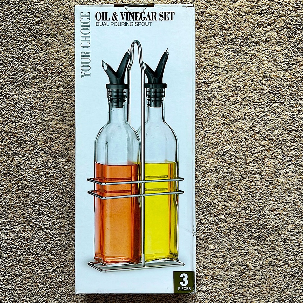 Royal Oil and Vinegar NIB 3 Piece Set with Dual Pouring Spouts and Metal Holder